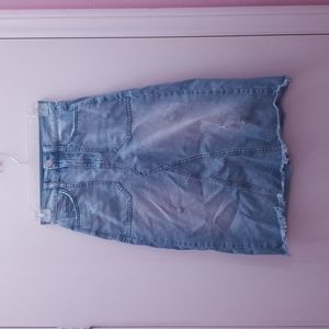 Light denim skirt,knee length
